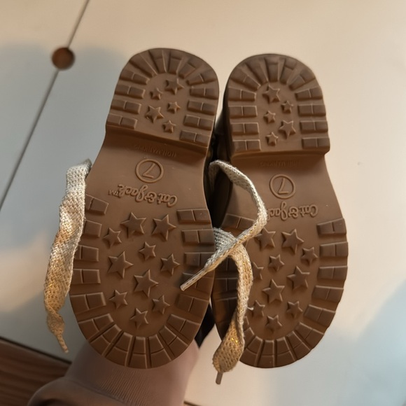 Cat and Jack Booties - Picture 3 of 3